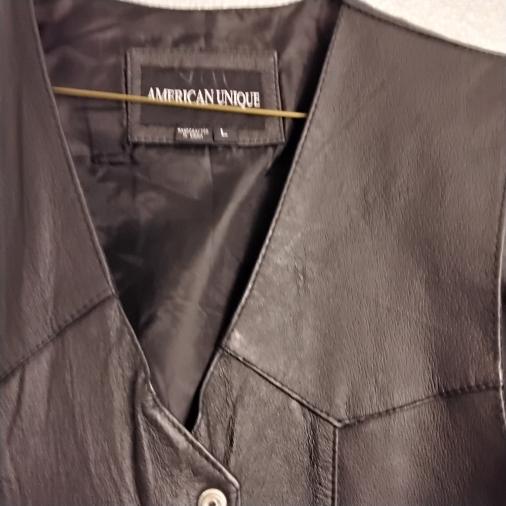 American Unique Women's Leather Motorcycle Vest  Size L. - Picture 3 of 5